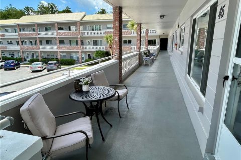 Condo in Clearwater, Florida, 2 bedrooms  № 1833460 - photo 4