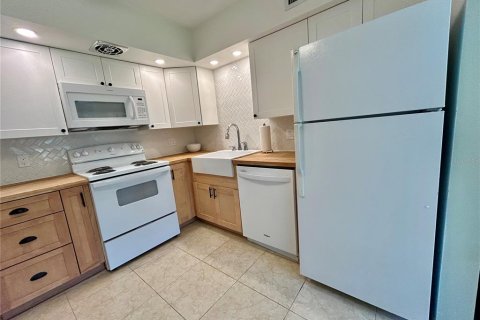 Condo in Clearwater, Florida, 2 bedrooms  № 1833460 - photo 9