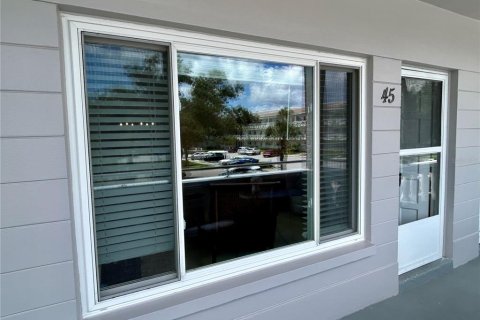 Condo in Clearwater, Florida, 2 bedrooms  № 1833460 - photo 3