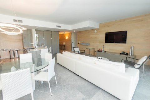 Condo in Key Biscayne, Florida, 2 bedrooms  № 1892387 - photo 14
