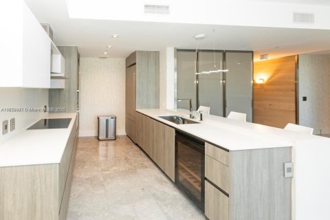 Condo in Key Biscayne, Florida, 2 bedrooms  № 1892387 - photo 4