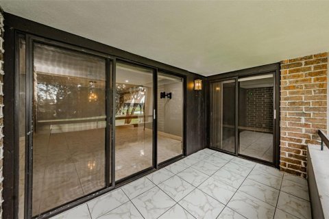 Condo in Palm Harbor, Florida, 1 bedroom  № 2210553 - photo 7