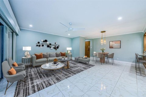 Condo in Palm Harbor, Florida, 1 bedroom  № 2210553 - photo 11