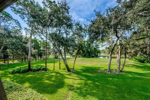 Condo in Palm Harbor, Florida, 1 bedroom  № 2210553 - photo 2