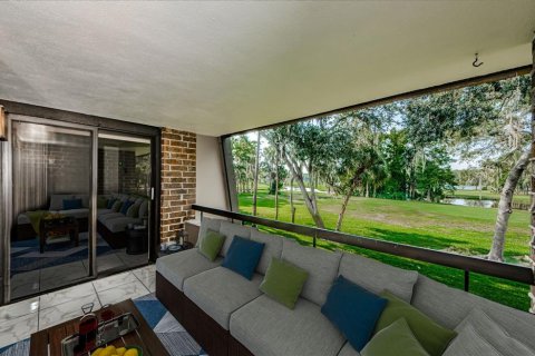 Condo in Palm Harbor, Florida, 1 bedroom  № 2210553 - photo 8
