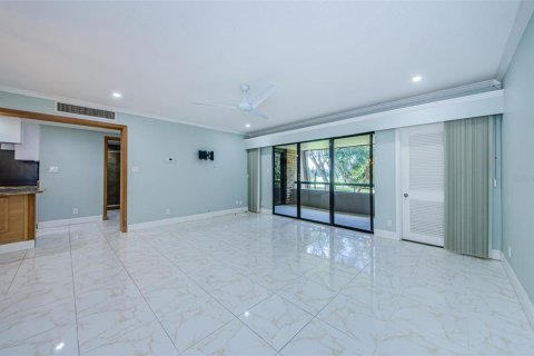 Condo in Palm Harbor, Florida, 1 bedroom  № 2210553 - photo 26