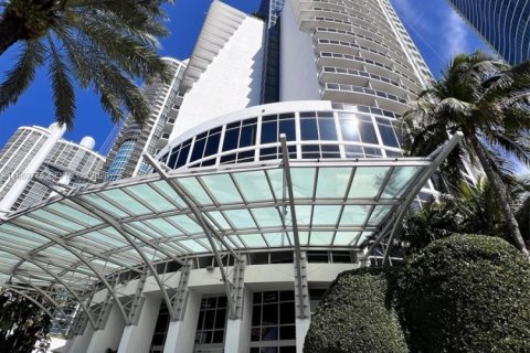 Condo in Sunny Isles Beach, Florida № 2032045 - photo 19