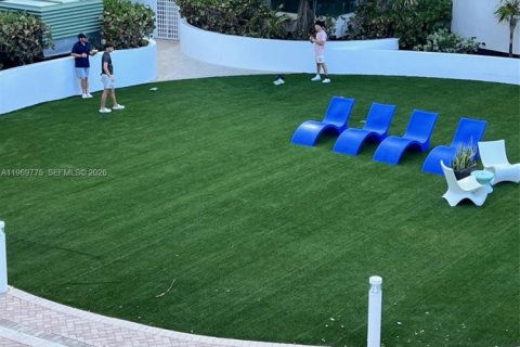 Condo in Sunny Isles Beach, Florida № 2032045 - photo 6