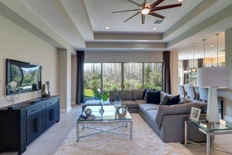 Villa ou maison à vendre à Wesley Chapel, Floride: 3 chambres, 295.99 m2 № 2431701 - photo 4
