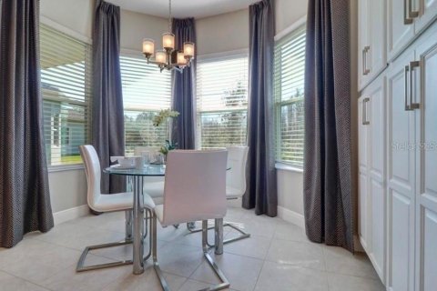 Villa ou maison à vendre à Wesley Chapel, Floride: 3 chambres, 295.99 m2 № 2431701 - photo 11
