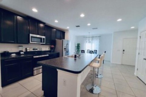 Townhouse in Davenport, Florida 3 bedrooms, 149.2 sq.m. № 1903285 - photo 6