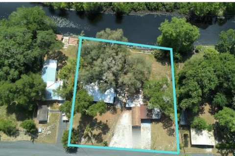 House in Floral City, Florida 3 bedrooms, 133.31 sq.m. № 2113929 - photo 2
