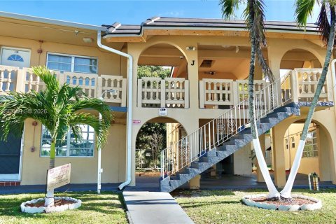 Купить кондоминиум в Майами, Флорида 6 комнат, 64.29м2, № 2019570 - фото 4