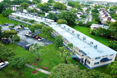 Купить кондоминиум в Майами, Флорида 6 комнат, 64.29м2, № 2019570 - фото 3