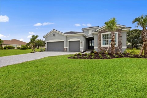 House in Punta Gorda, Florida 3 bedrooms, 227.05 sq.m. № 1658932 - photo 4
