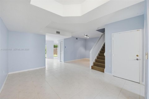 Condo in Miami, Florida, 3 bedrooms  № 2189162 - photo 3