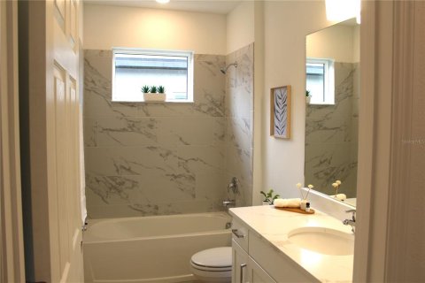 Casa en venta en Port Charlotte, Florida, 3 dormitorios, 169.73 m2 № 1884181 - foto 9