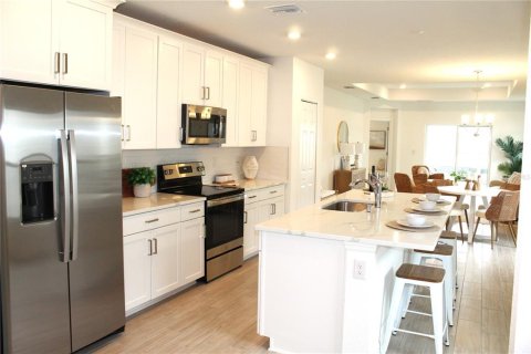 Casa en venta en Port Charlotte, Florida, 3 dormitorios, 169.73 m2 № 1884181 - foto 5