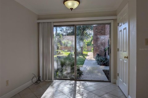 Condo in Maitland, Florida, 2 bedrooms  № 1866095 - photo 9