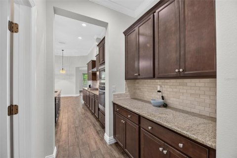 House in Land O' Lakes, Florida 4 bedrooms, 309.36 sq.m. № 2429286 - photo 28