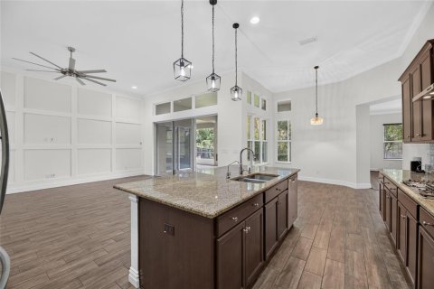 House in Land O' Lakes, Florida 4 bedrooms, 309.36 sq.m. № 2429286 - photo 25