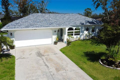 House in Punta Gorda, Florida 3 bedrooms, 134.89 sq.m. № 1509889 - photo 2