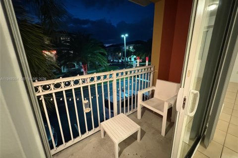 Снять в аренду кондоминиум в Дорал, Флорида 2 спальни, 117.06м2, № 2004630 - фото 16