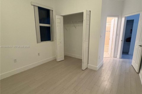 Снять в аренду кондоминиум в Дорал, Флорида 2 спальни, 117.06м2, № 2004630 - фото 10