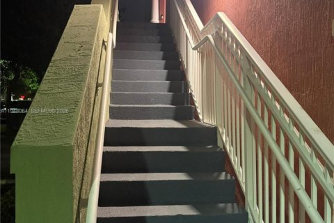 Снять в аренду кондоминиум в Дорал, Флорида 2 спальни, 117.06м2, № 2004630 - фото 4