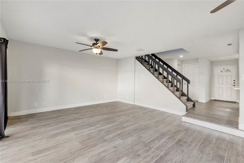 Adosado en venta en Plantation, Florida, 3 dormitorios, 164.44 m2 № 1938435 - foto 10