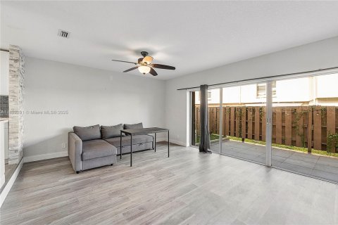 Adosado en venta en Plantation, Florida, 3 dormitorios, 164.44 m2 № 1938435 - foto 11