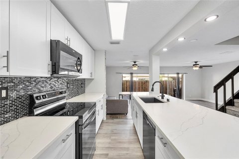 Adosado en venta en Plantation, Florida, 3 dormitorios, 164.44 m2 № 1938435 - foto 5
