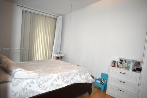 Townhouse in Pembroke Pines, Florida 2 bedrooms, 105.07 sq.m. № 1928654 - photo 9