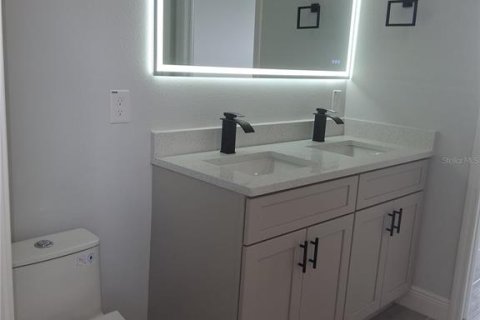 Casa en venta en Palm Bay, Florida, 3 dormitorios, 166.2 m2 № 2217179 - foto 23