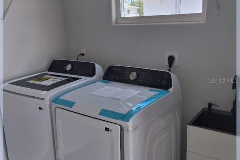 Casa en venta en Palm Bay, Florida, 3 dormitorios, 166.2 m2 № 2217179 - foto 7