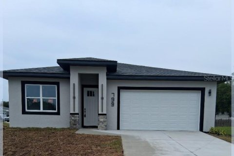 House in Palm Bay, Florida 3 bedrooms, 166.2 sq.m. № 2217179