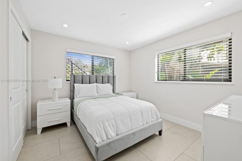 Apartment in Fort Lauderdale, Florida 2 bedrooms, 391.95 sq.m. № 1929692 - photo 8