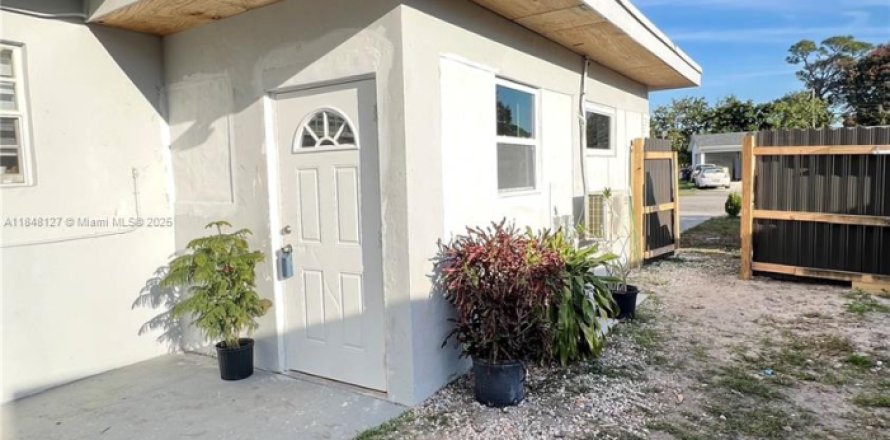 Immobilier commercial à Fort Lauderdale, Floride 1 chambre, 152.92 m2 № 1849314
