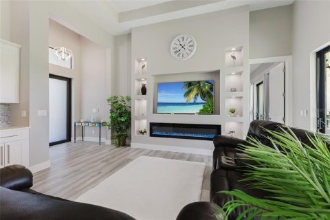 Villa ou maison à vendre à Cape Coral, Floride: 3 chambres, 179.39 m2 № 2295139 - photo 13