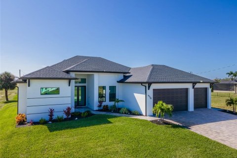 Villa ou maison à vendre à Cape Coral, Floride: 3 chambres, 179.39 m2 № 2295139 - photo 3