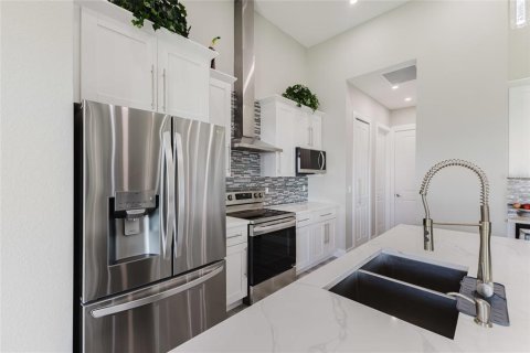 Villa ou maison à vendre à Cape Coral, Floride: 3 chambres, 179.39 m2 № 2295139 - photo 20