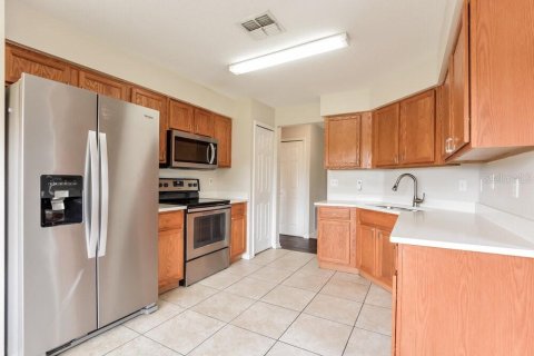 Villa ou maison à louer à Clermont, Floride: 3 chambres, 128.39 m2 № 2415594 - photo 7