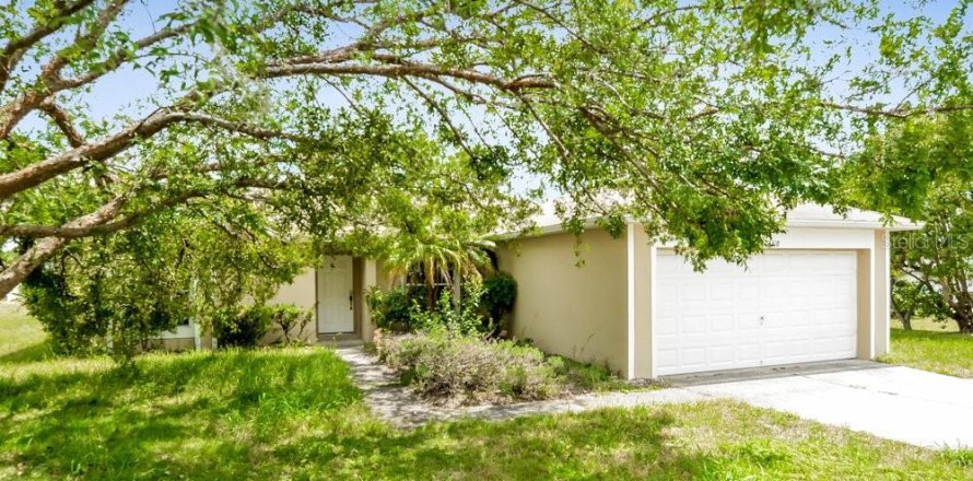 Villa ou maison à Clermont, Floride 3 chambres, 128.39 m2 № 2415594