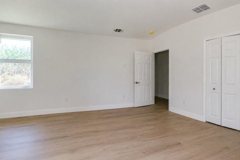 Casa en venta en Palm Bay, Florida, 4 dormitorios, 162.58 m2 № 2239440 - foto 13