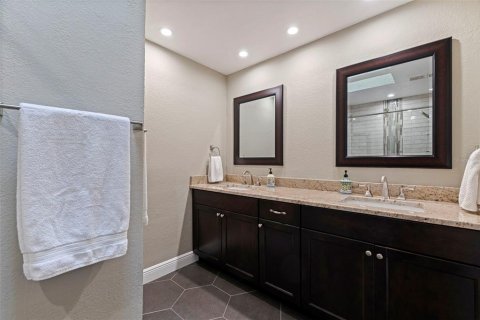 Townhouse in Saint Pete Beach, Florida 3 bedrooms, 170.94 sq.m. № 2396379 - photo 27