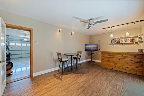 Townhouse in Saint Pete Beach, Florida 3 bedrooms, 170.94 sq.m. № 2396379 - photo 6