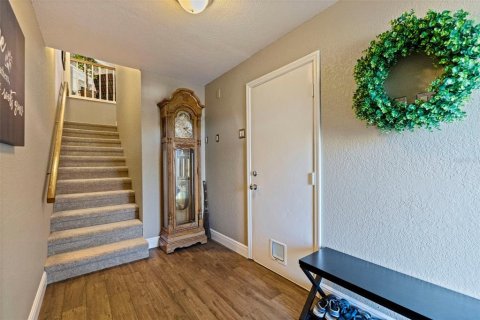 Townhouse in Saint Pete Beach, Florida 3 bedrooms, 170.94 sq.m. № 2396379 - photo 4