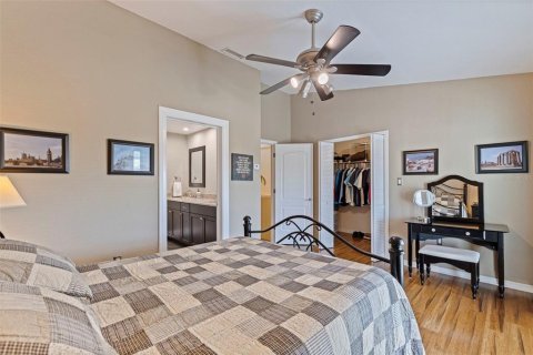 Townhouse in Saint Pete Beach, Florida 3 bedrooms, 170.94 sq.m. № 2396379 - photo 26