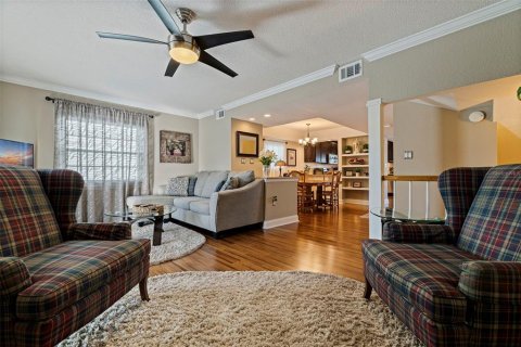 Townhouse in Saint Pete Beach, Florida 3 bedrooms, 170.94 sq.m. № 2396379 - photo 21