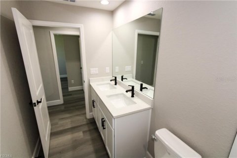 Villa ou maison à vendre à Cape Coral, Floride: 4 chambres, 168.06 m2 № 1884352 - photo 20